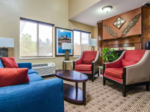 Quality Suites St. Joseph