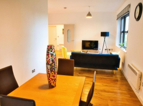 Stunning Modern Coventry City Apartment Free Wifi