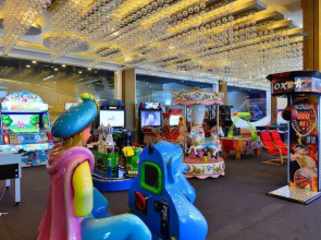 Azura Park Residence