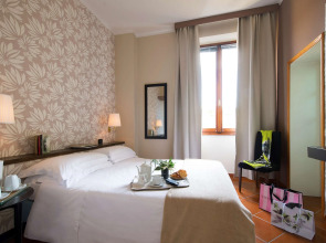 De La Pace, Sure Hotel Collection by Best Western