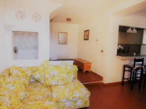 Five Lands Pink Cottage