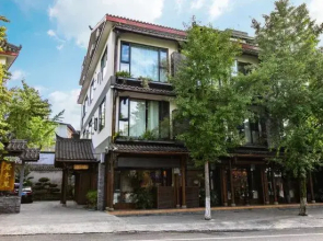 Chongzhou Ruosuli Homestay (Jiezi Ancient Town)