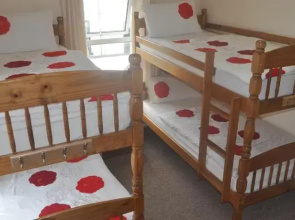Strandhill Hostel & Surf School