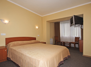 Belyie Nochi Hotel