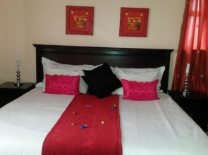 Phomolo Guest House