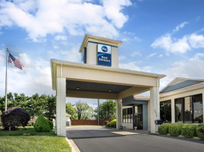 Best Western Inn & Suites - Monroe