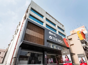 Capital O 49955 Hotel Green Tree