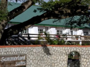 Summerland Suites