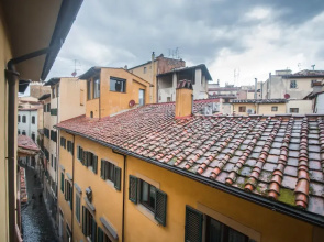 Central Location in Florence Inviting 3BD Apt