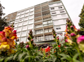 Incrível Vista com 4 Quartos e Lareira