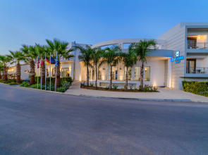 Delfina Boutique Hotel