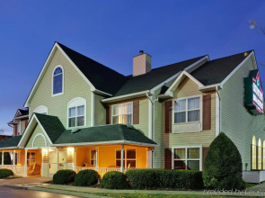 Radiant Inn & Suites