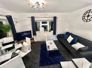 Beautiful 2-bed House in Watford