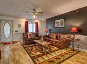 Apple Valley Hideaway