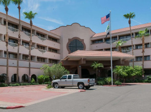 GreenTree Hotel Phoenix West