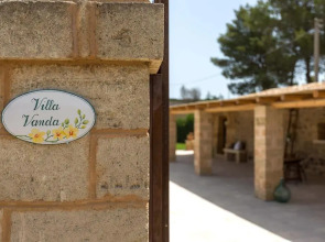 Villa Vanda by BarbarHouse