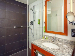 Отель Premier Inn Berlin Alexanderplatz