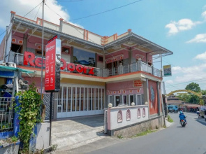 RedDoorz near Desa Wisata Tambi Dieng