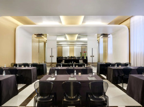 Palazzo Montemartini Rome, A Radisson Collection Hotel