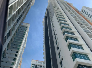 Ammar Sky Home with Swmg Pool & WIFI- Muslim Only