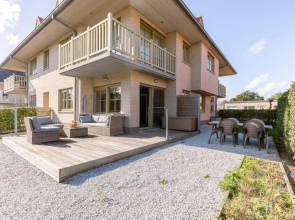 Ground-floor apartment with cozy garden