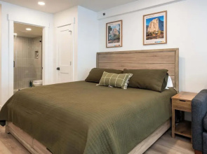 Elmer's Hideout - Fully Renovated Yosemite Escape!