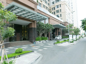 J7 3BR Apartment