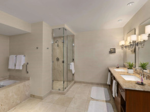 Bristol Panama, a Registry Collection Hotel