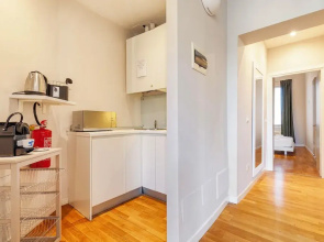 San Polo Apartment with Balcony