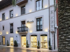 Apartamentos Centro Llanes