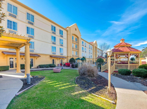 La Quinta Inn & Suites by Wyndham Sherman