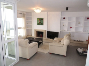 Premium 3 bedroom, 2 bathroom seafront apartment in the heart of Altea town