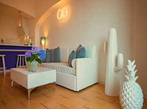Seadise Luxury Apartment