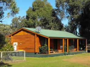 Western Ki Caravan Park Cabins