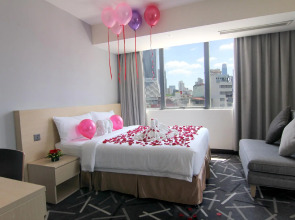 Pacific Express Hotel Central Market