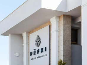 Pefki Deluxe Residences
