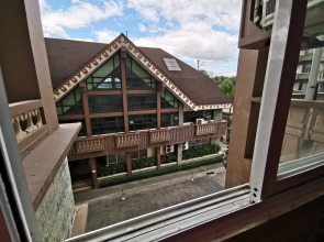 SweetSuites @ Pine Crest New Manila