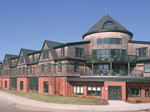 Club Wyndham Long Wharf