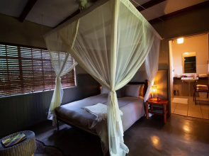Mhangela Lodge