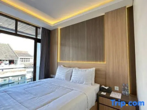 The Bali Hotel