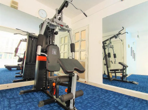 Huong Sen Annex Hotel