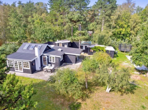 "Estel" - 900m from the sea in Sealand