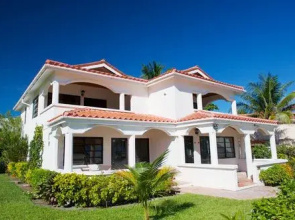 Isla Bonita Yacht Club