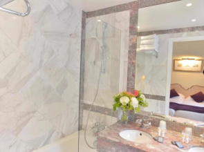 Hotel Unic Renoir Saint Germain