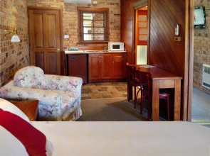 The Carrington Inn - Bungendore