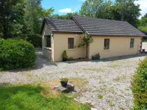 Sea View 1-bed Cottage With Private Garden