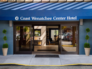 Coast Wenatchee Center Hotel