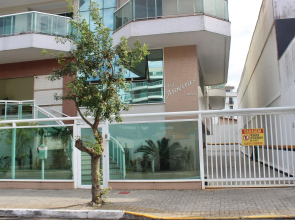 Confortável apartamento na Praia do Forte