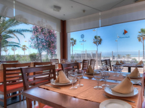 Hotel Puertobahia & Spa