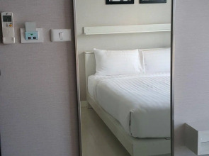 Serenotel Pattaya Beach Front